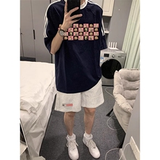 藏青色
