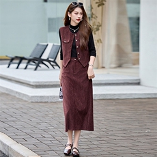 红时尚气质套装裙女2024秋新款长袖打底衫马甲半身裙三件套，女装套装/套裙，盈茜