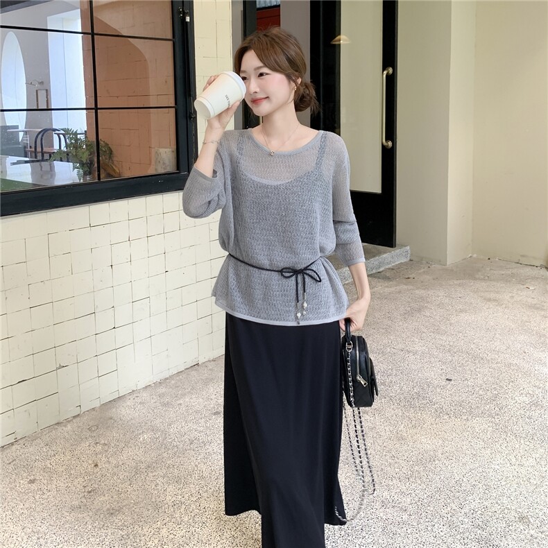 轻熟风穿搭黑色吊带连衣裙叠穿针织衫女初春秋超火好看长裙子套装,女装连衣裙,维壹