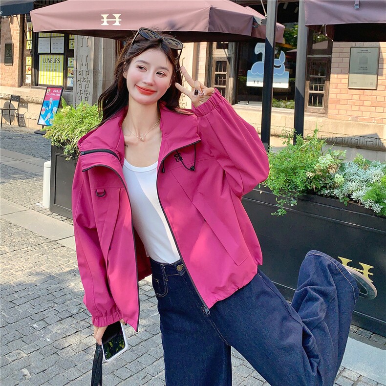 玫红色连帽拉链抽绳冲锋衣外套女2025年春秋季新款高级感夹克上衣,女装短外套,2C306