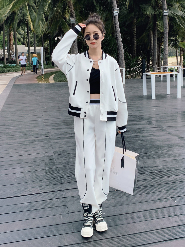 现货主推高级感时尚休闲套装小个子港风减龄两件套,女装套装/套裙,菡迪欧娜