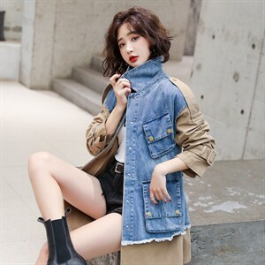 现货-牛仔拼接风衣女2024秋装新款韩版宽松中长款百搭港风外套，女装风衣，霓裳依族