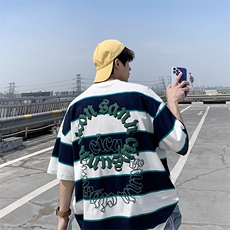 蓝色