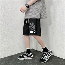 黑色