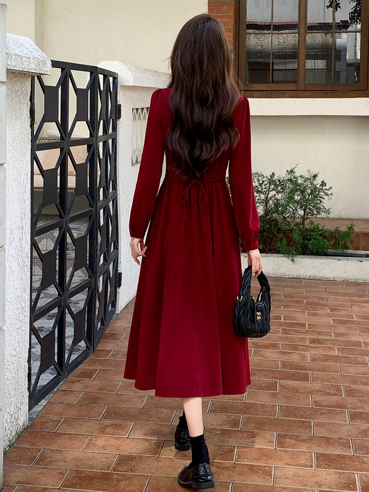 复古法式方领收腰连衣裙女2025秋季新款高级感中长款裙子,女装连衣裙,玖莱伊