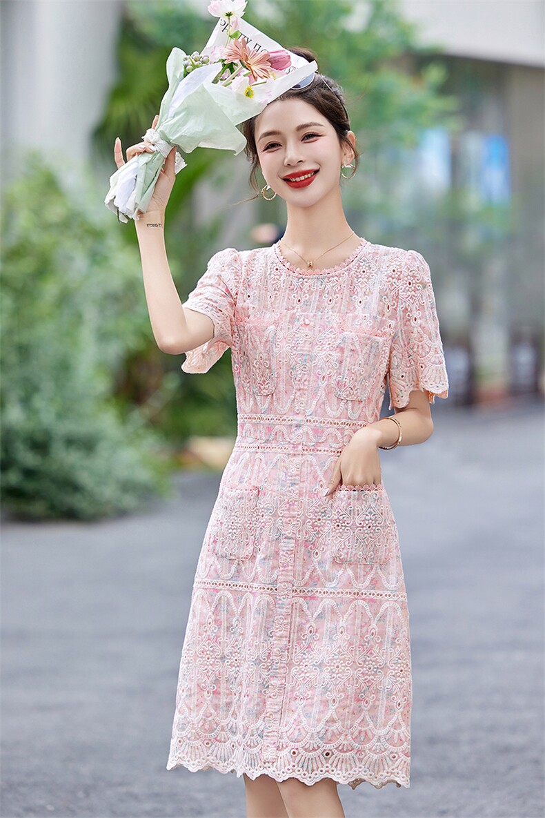 【现货----支持退现】新中式粉色小个子修身夏季2025新款连衣裙,女装连衣裙,沁沁公主