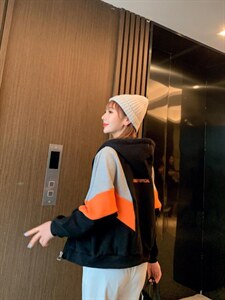 2022春装新款休闲时尚针织棒球针织外套图片