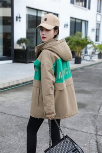 羽绒派克服三个色图片