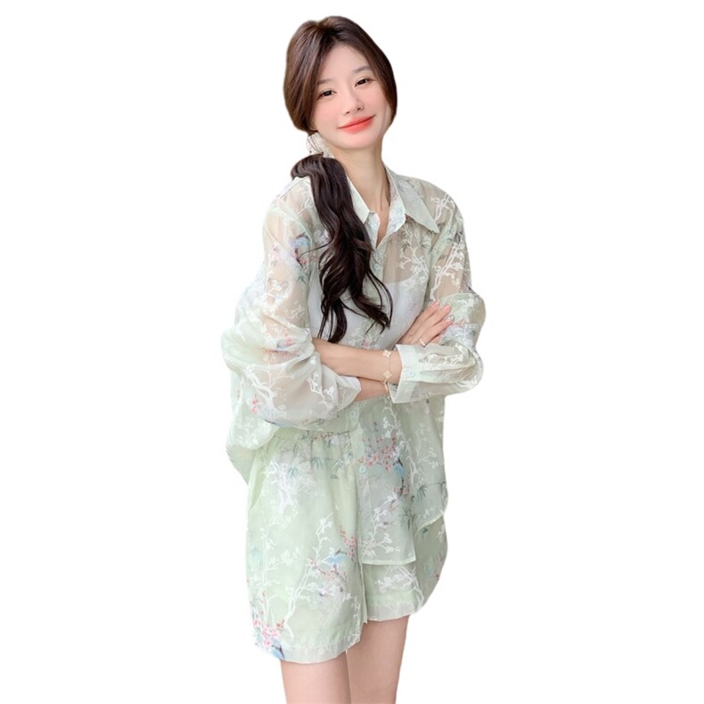 浅绿色提花防晒衫套装女小个子2025夏新款轻薄防晒衬衣短裤两件套,女装套装/套裙,2B237