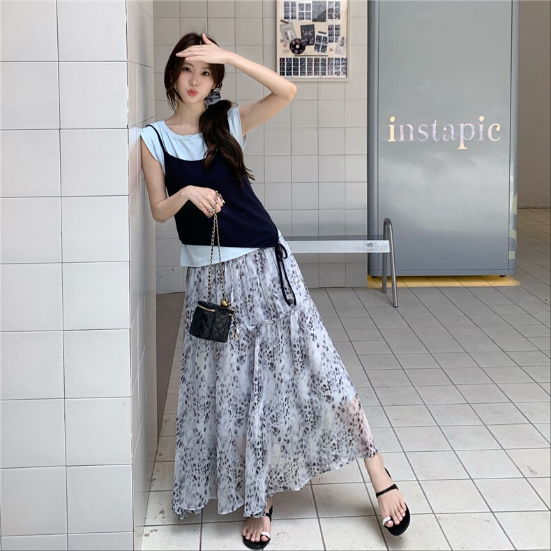 韩系穿搭一整套女2025夏季新款设计感小众吊带T恤半身裙三件套装,女装连衣裙,2C166