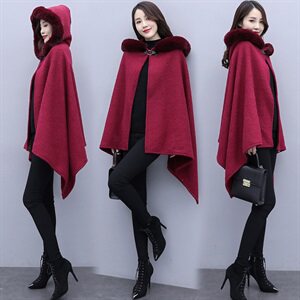 芷墨服饰冬装新款时尚加毛加厚针织斗篷外套女图片