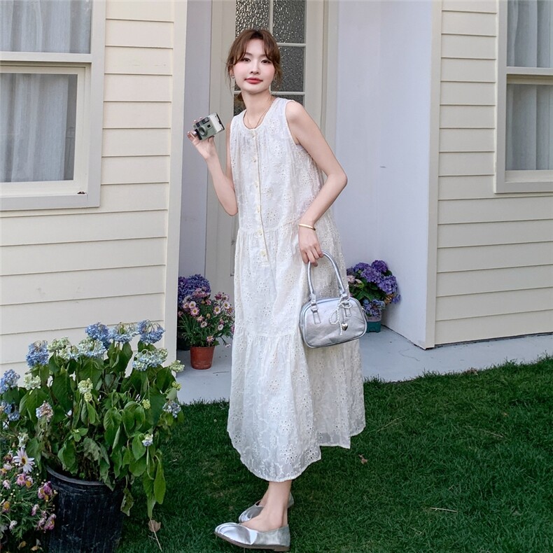 法式无袖白月光无袖连衣裙女夏季新款蕾丝刺绣休闲显瘦减龄背心裙,女装连衣裙,2C258