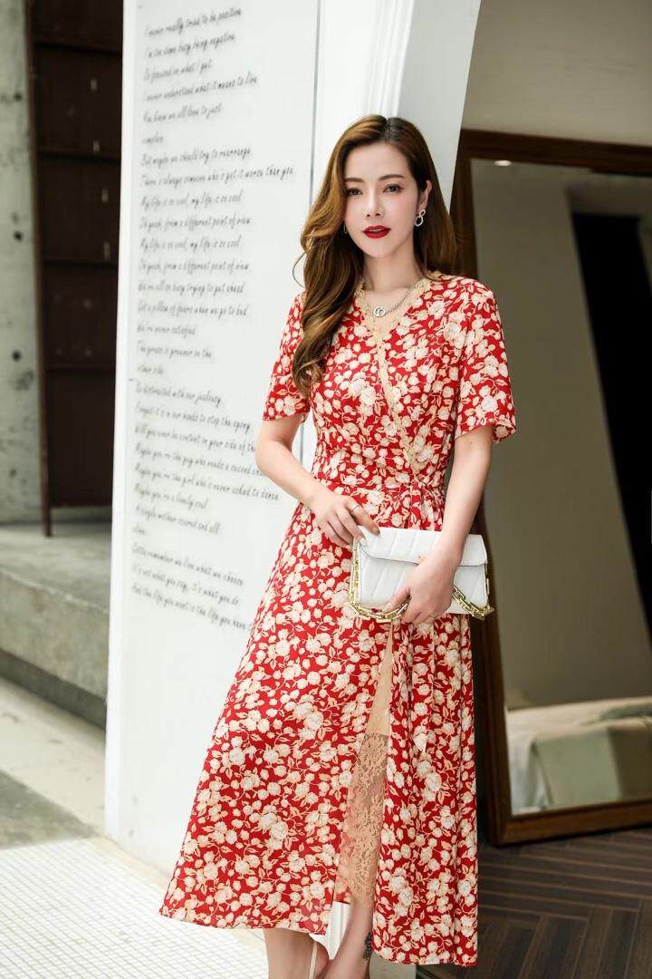 碎花气质连衣裙，女装连衣裙，蓝芝衣秀