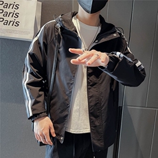 黑色