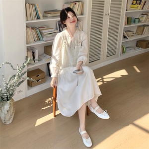 设计感法式系带领口连衣裙春季2025年新款宽松显瘦百搭温柔仙女裙图片
