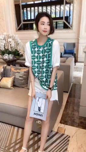 夏季新款小衫，女装，娇姿百合