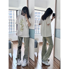 黄泥色