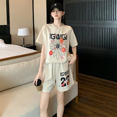 潮流时尚休闲运动套装女夏季新款印花圆领短袖上衣阔腿短裤两件套，女装套装/套裙，2C310