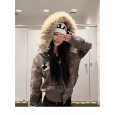 美式迷彩带毛领连帽卫衣女2025新款修身设计感开衫短外套秋，女装短外套，星座506A