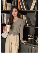 简约气质刺绣爱心V领羊毛开衫女显瘦通勤短款休闲针织外套，女装羊毛衫，百纯羊绒