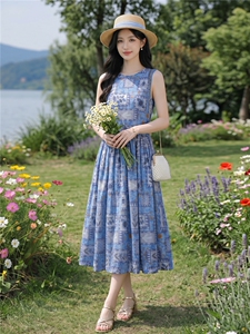 蓝色印花无袖宽松版时尚学院风连衣裙图片