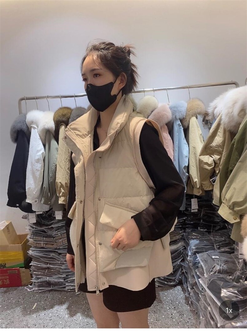 2021秋冬新款时尚立领双口袋休闲百搭羽绒马甲,女装马甲,L·H·X