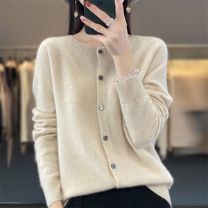 反季清仓POLO领羊绒长袖针织开衫女短款外套气质毛衣洋气减龄衬衫,胖女宝宝穿衣搭配图片欣赏图片