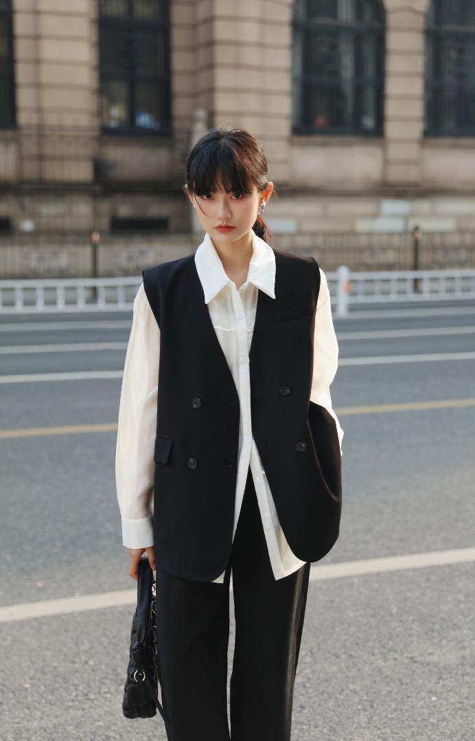 【现货】新款夏季高品气质西装马甲，女装西装，那简