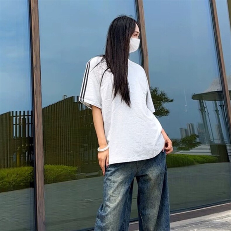 抖音得物品质二开240克宽松纯棉美式潮牌印花三条杠中性风短袖T恤,男装T恤,电商A486