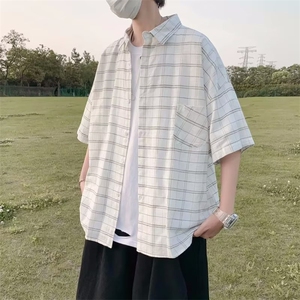 夏季短袖男生格子衬衫翻领衬衣宽松休闲上衣图片