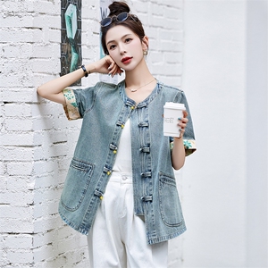 现货牛仔拼接盘扣外套女2024夏季新款洋气时尚复古潮流牛仔外套图片