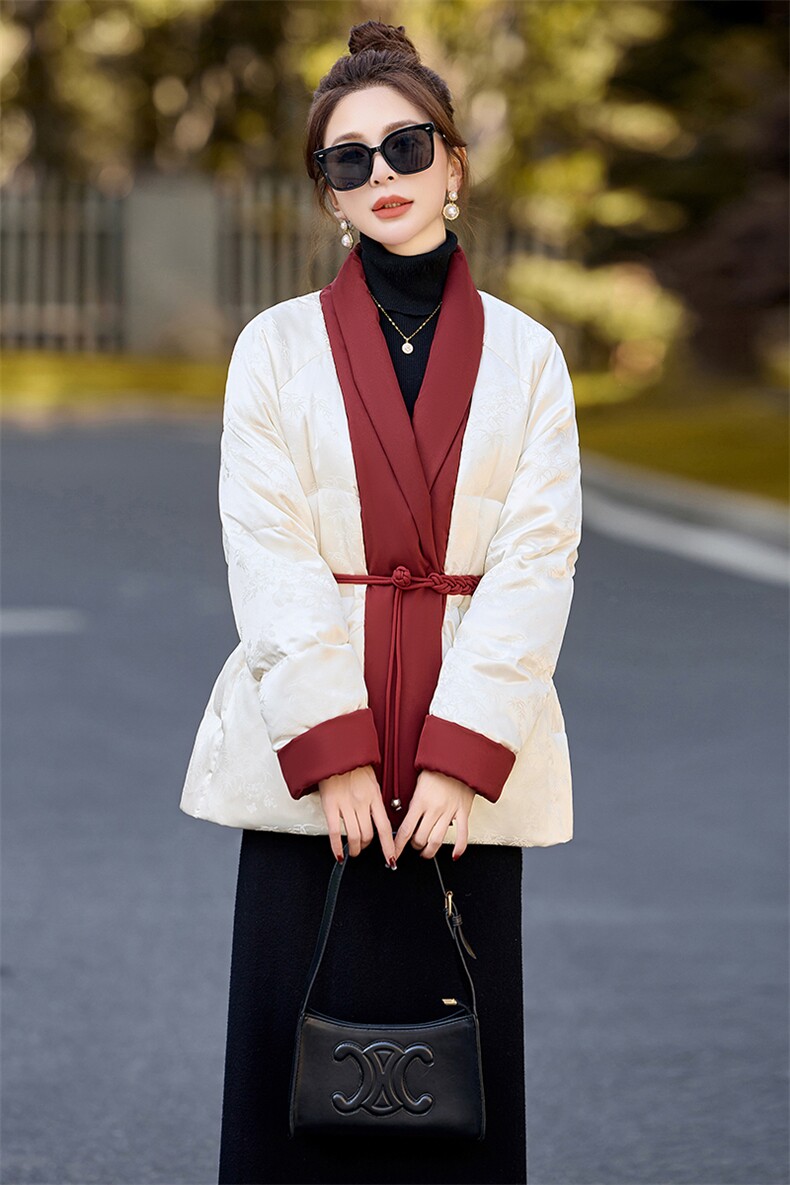 新中式国风气质收腰羽绒服女2024冬季新款复古提花拼接白鸭绒外套,女装羽绒服,曼娅璐