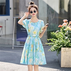 2025夏季新款油画风飘带小清新显瘦时尚A字裙，女装连衣裙，贵人树