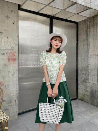 夏季新款刺绣印花绿色少女套裙，女装，水锦红
