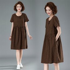 连衣裙时尚格纹连衣裙圆领套头A字裙短袖中长款，女装连衣裙，余墨
