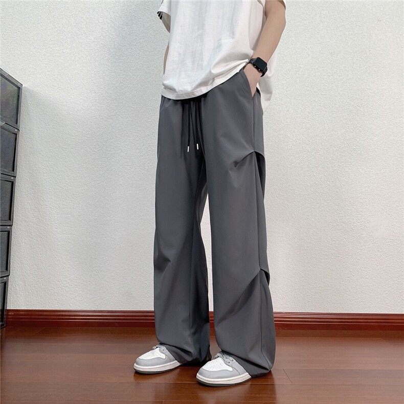 冰丝阔腿褶皱休闲裤K012模特酒店景92%聚酯纤维8%氨纶(S-2XL)TP24,男装休闲裤,电商A088
