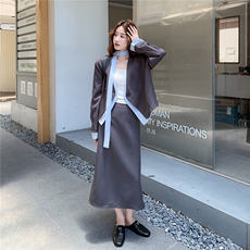 灰色假两件西服套装裙女秋季2025新款一整套穿搭西装半身裙两件套，女装套装/套裙，2C332