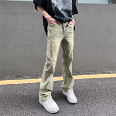 泥黄色