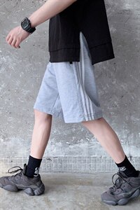 2021夏季港风潮大码新宽松男运动条纹卫裤休闲裤短裤K2036-P30图片