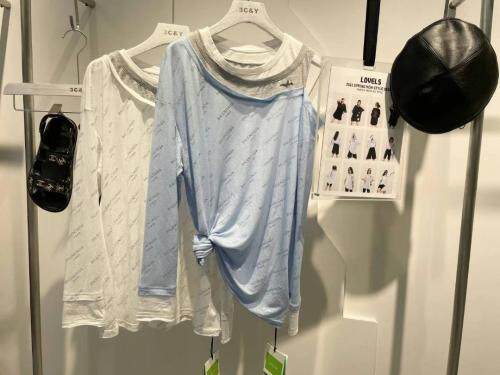 露肩防晒衫+牛仔短裙裤，女装，LOVELS