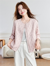 2026年春季宽松圆领菱形格轻薄刺绣棒球服短外套上衣，女装短外套，简韵佳