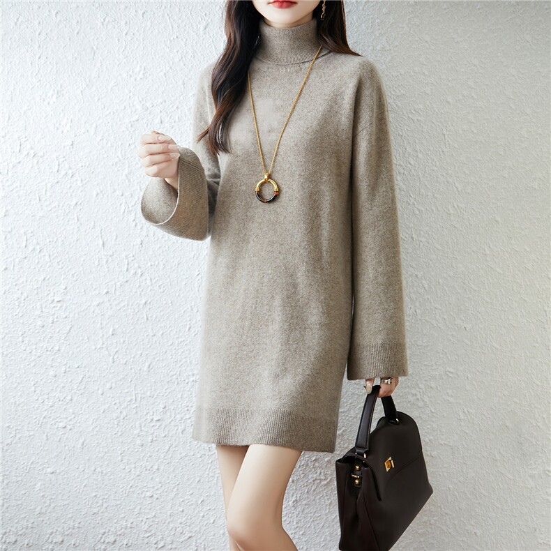 2025百搭时尚简约中长高领喇叭袖羊毛衫连衣裙，女装连衣裙，越洋羊