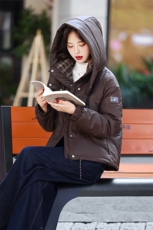 时尚格纹拼接连帽短款羽绒服女2025冬季加厚保暖小个子白鸭绒外套，女装羽绒服，歌伊格美