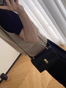 女士羊毛衫秋冬保暖针织纯色简约羊毛图片