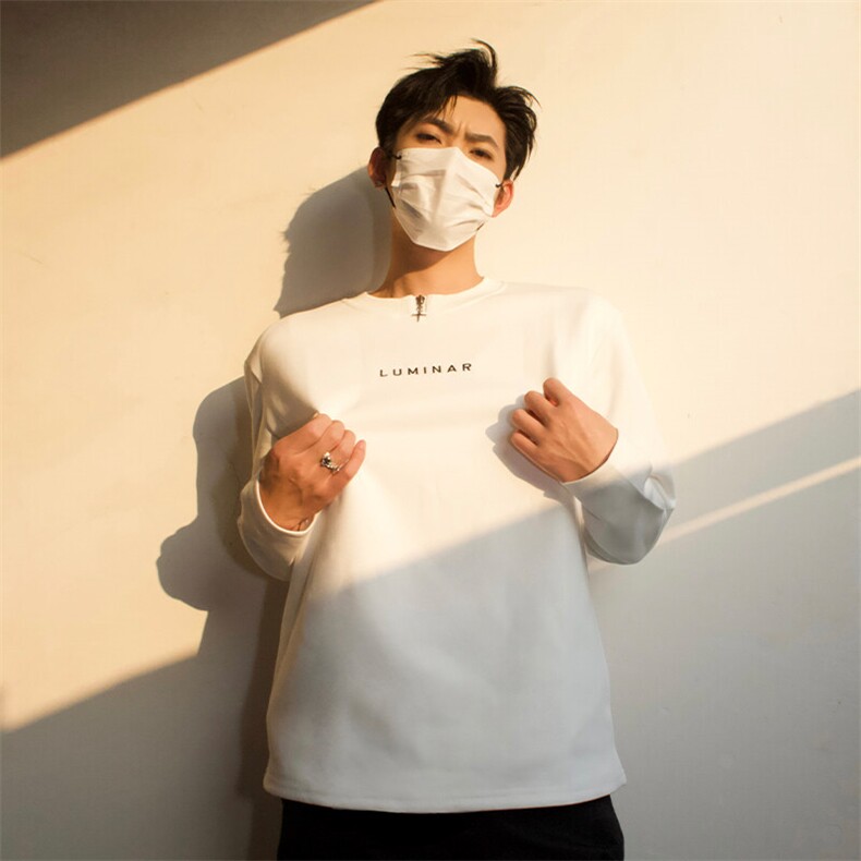 明星私服美式潮流打底垫肩款打底金属星星设计内搭T恤P50,男装T恤,电商B319