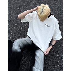 白色
