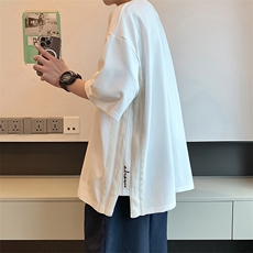 白色