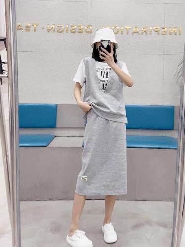 【现货】夏季新款短袖卫衣假两件套装，女装卫衣/绒衫，名依人