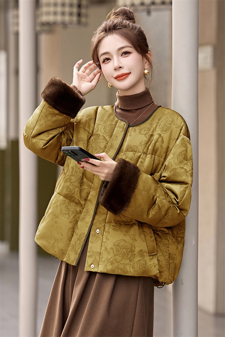 新中式g风提花羽绒服女2025冬季新款时尚拼接白鸭绒短款外套,女装羽绒服,美沁