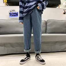 深蓝色